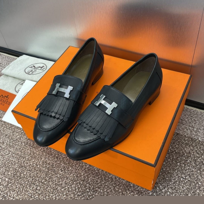 H**mes leather shoes